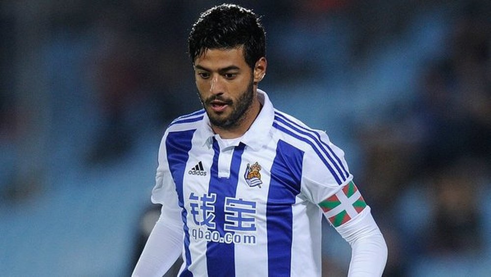 Carlos Vela misses session to watch music concert. Twitter