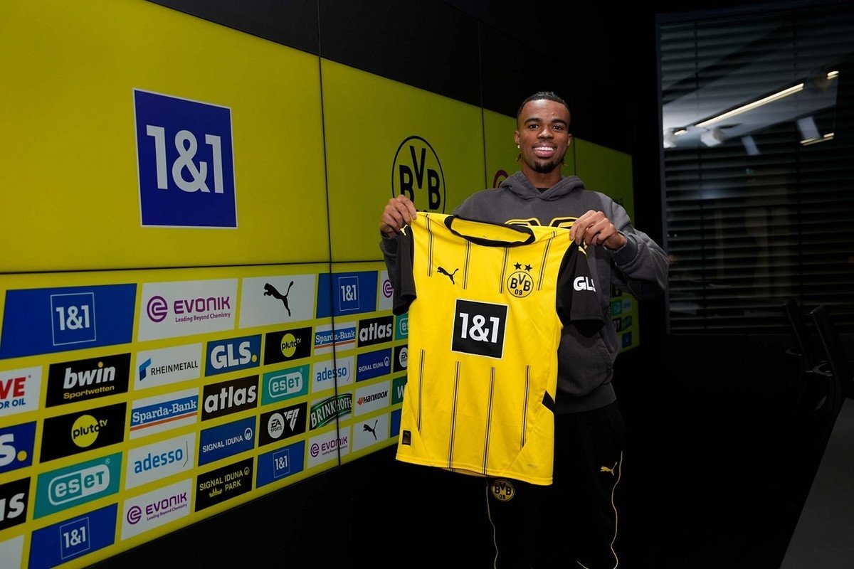 Il Chelsea manda Chukwuemeka al Borussia Dortmund. EFE/BVB