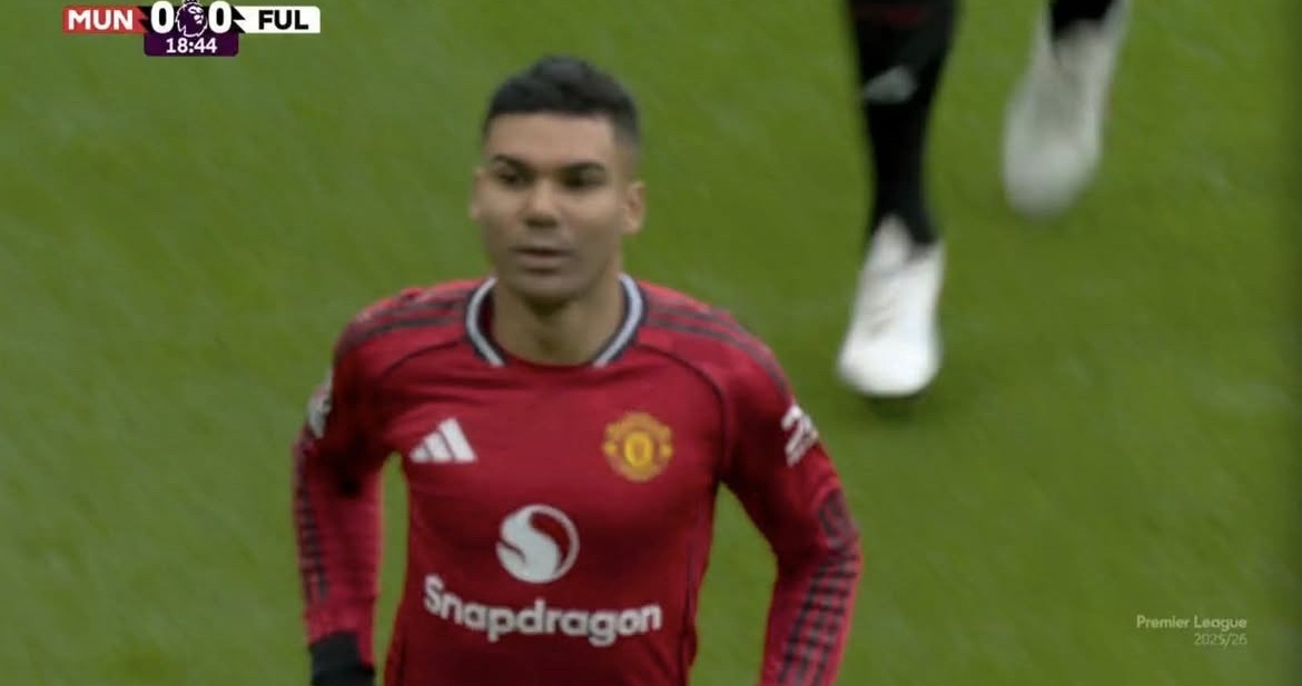 Casemiro marca contra o Fulham e indica temporada artilheira