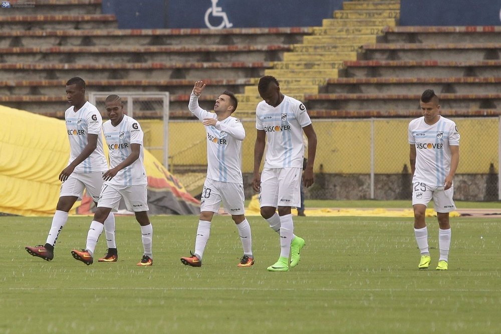 Católica celebra uno de los goles ante Quito. ImperioFútbol