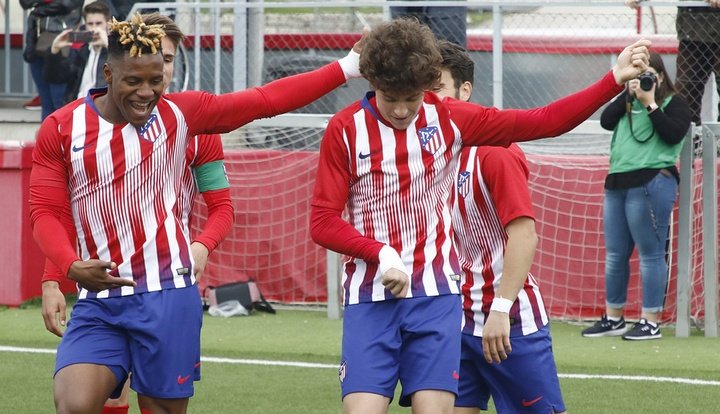 Griezmann replied to a youth player who imitated his celebration