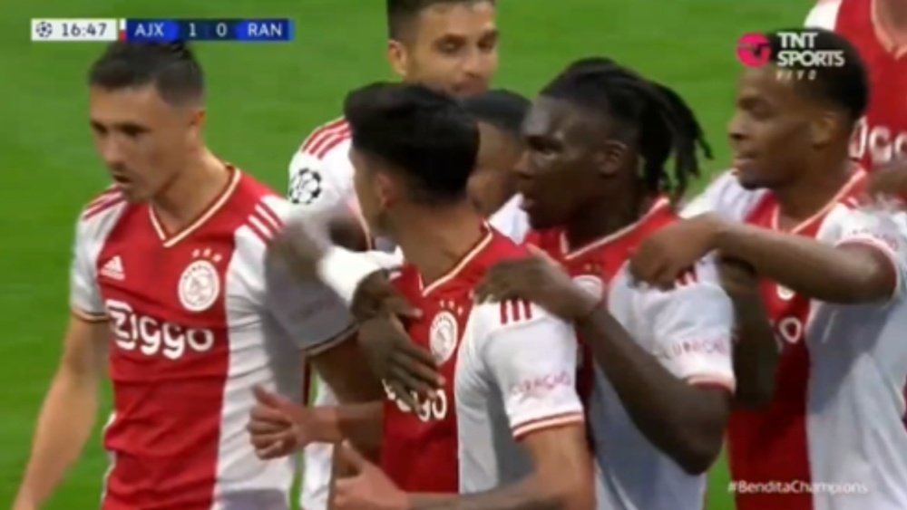 L'Ajax travolge i Rangers nel debutto europeo. Captura/TNTSports