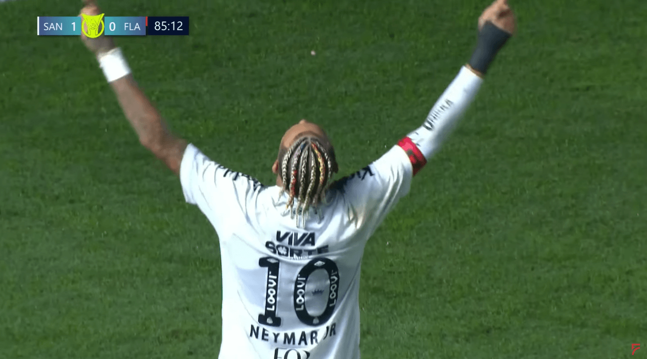 Neymar was back on target in an official match four months later. The star, with a sublime move inside the box, scored the goal as Santos beat Flamengo 1-0 and allowed the 'Peixe' to climb to thirteenth place in the Brasileirao.