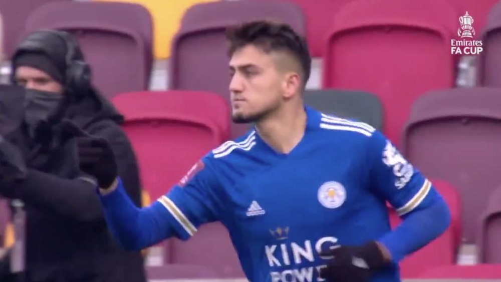 Leicester y Burnley ya están en octavos. Captura/Twitter/EmiratesFACup