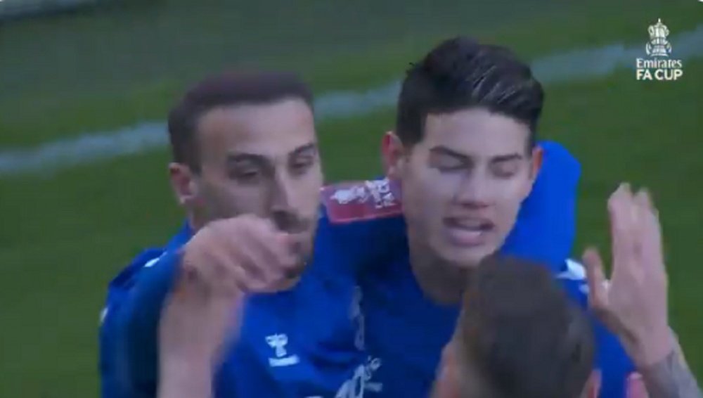 Cenk Tosun and James celebrate. Screenshot/EmiratesFACup