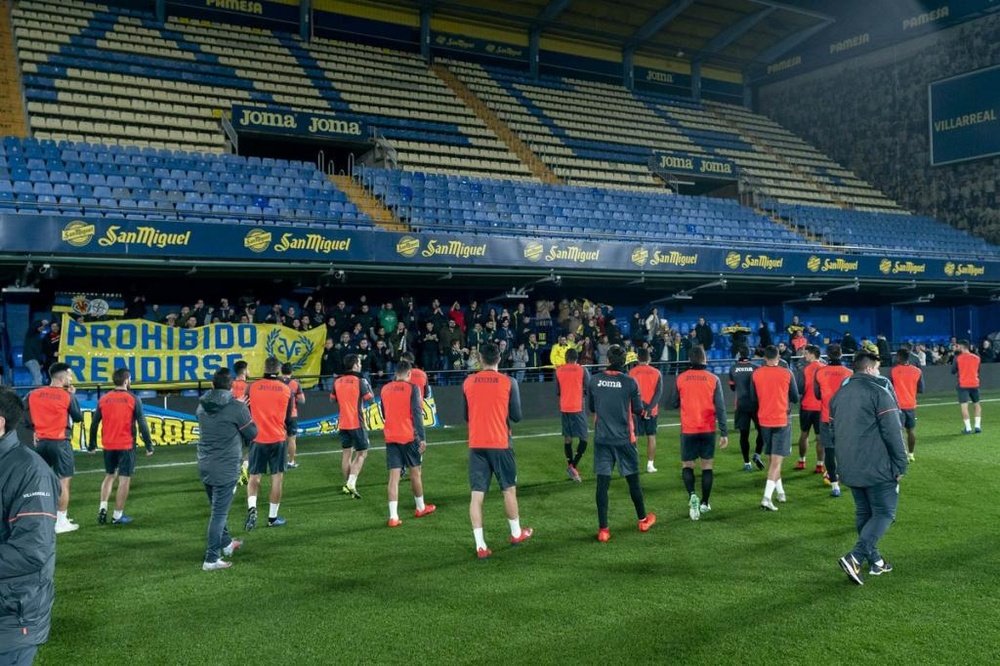 La afición animó al Villarreal en el entrenamiento previo al duelo ante el Athletic. VillarrealCF