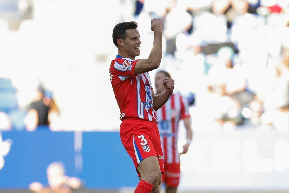 Atletico to part ways with Azpilicueta, Correa in summer