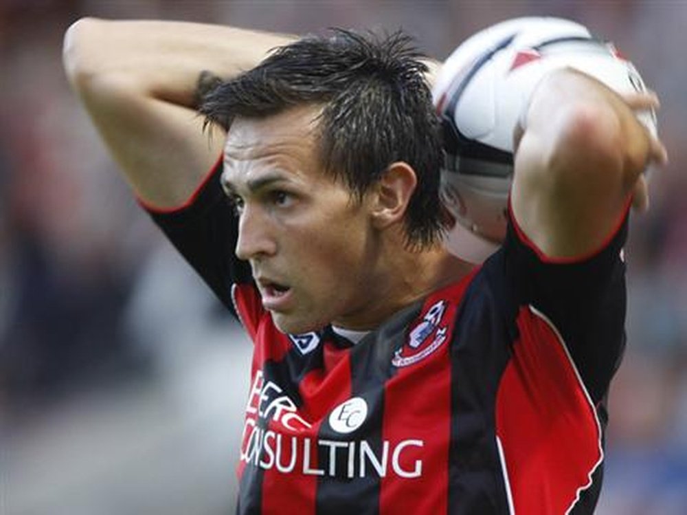 Charlie Daniels agrees new deal at Bournemouth. Bournemouth FC