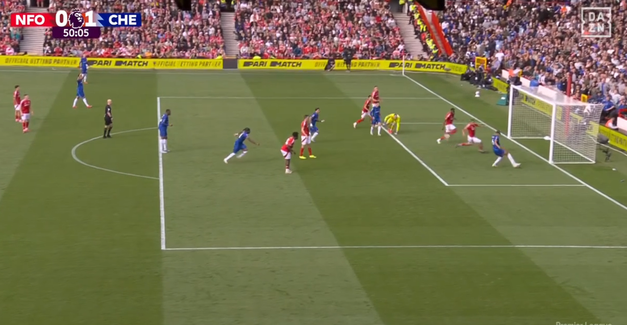 Chelsea take the lead as Colwill capitalises on defensive error