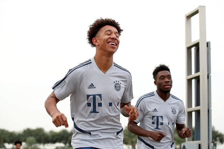 Barcelona and Valencia after Bayern youngster Chris Richards