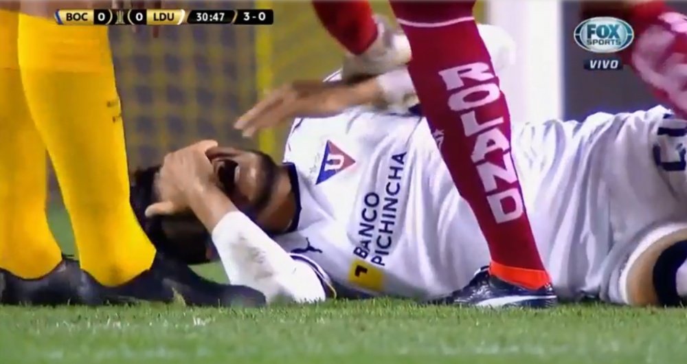 Christian Cruz se duele en el suelo en el momento de su grave lesión. Captura/FOXSports