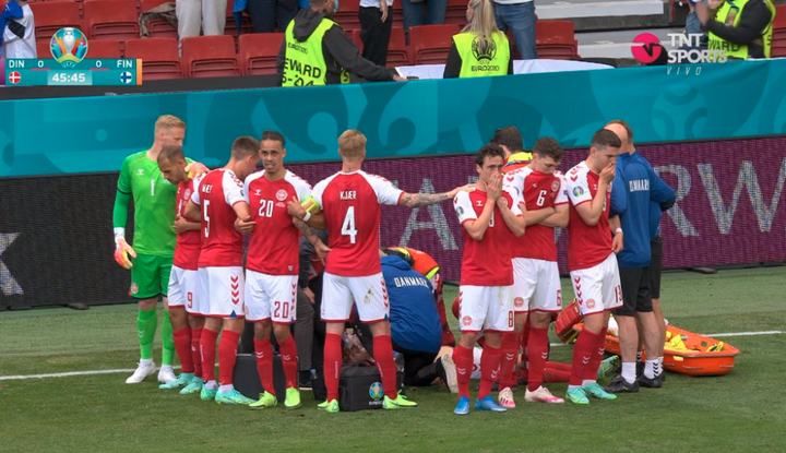 UEFA temporarily suspend Denmark-Finland after Eriksen collapses
