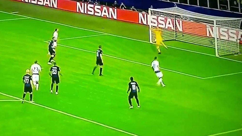 Eriksen followed up his own strike. Screenshot