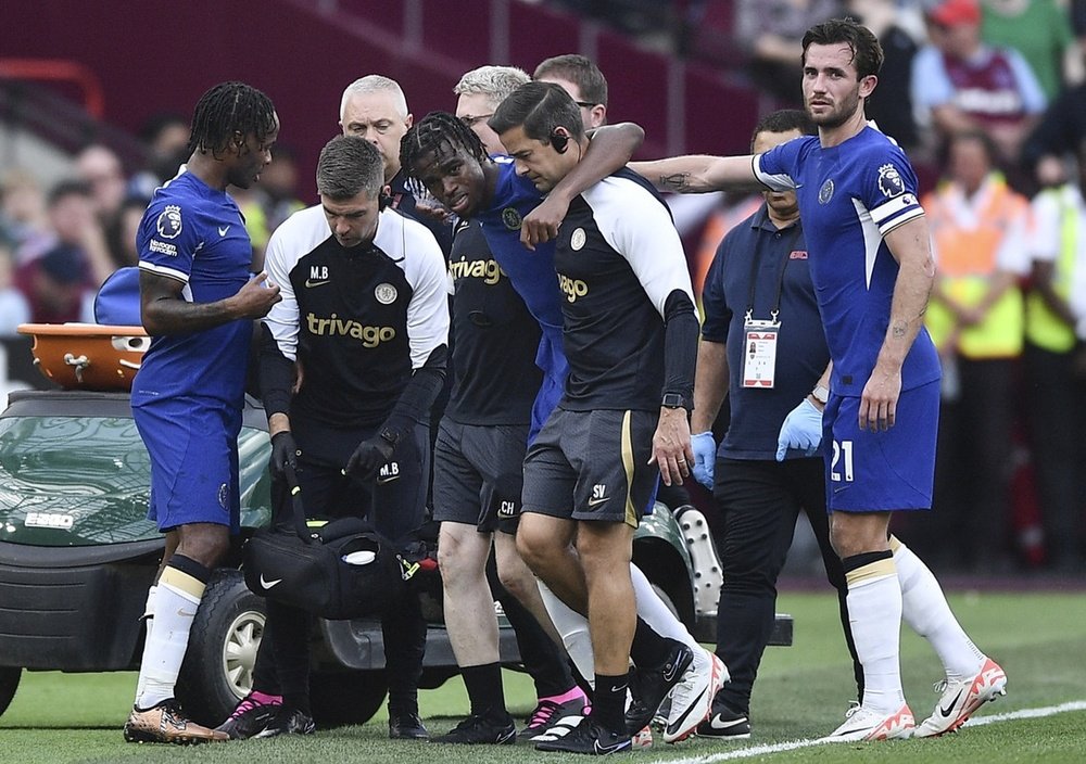 Chukwuemeka is expected to be out for six weeks. EFE