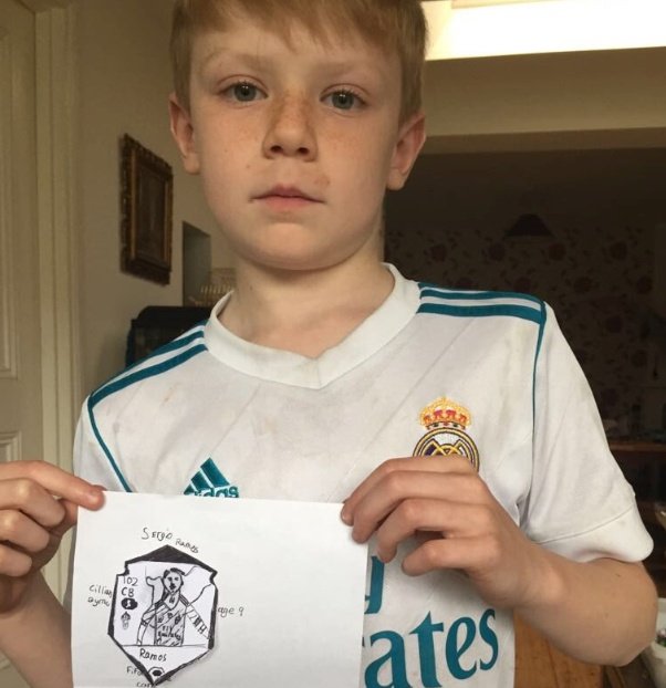 El pequeño Cillian quiere ser portero y es un gran fan de Sergio Ramos. Twitter