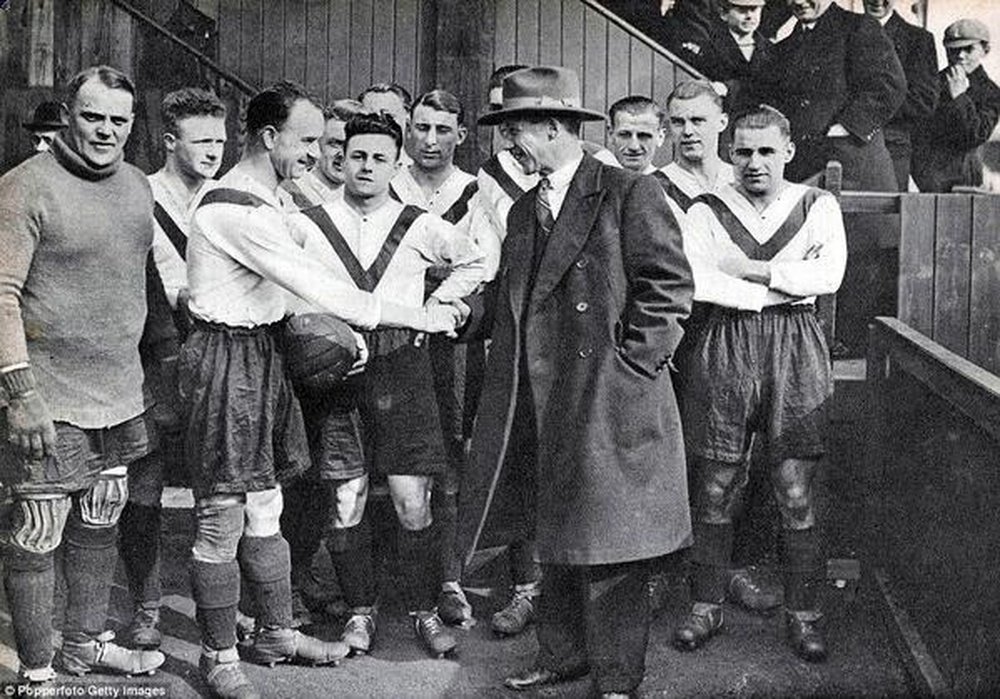 Leyton Orient were known as Clapton Orient at the time. Twitter/Theleaguemag