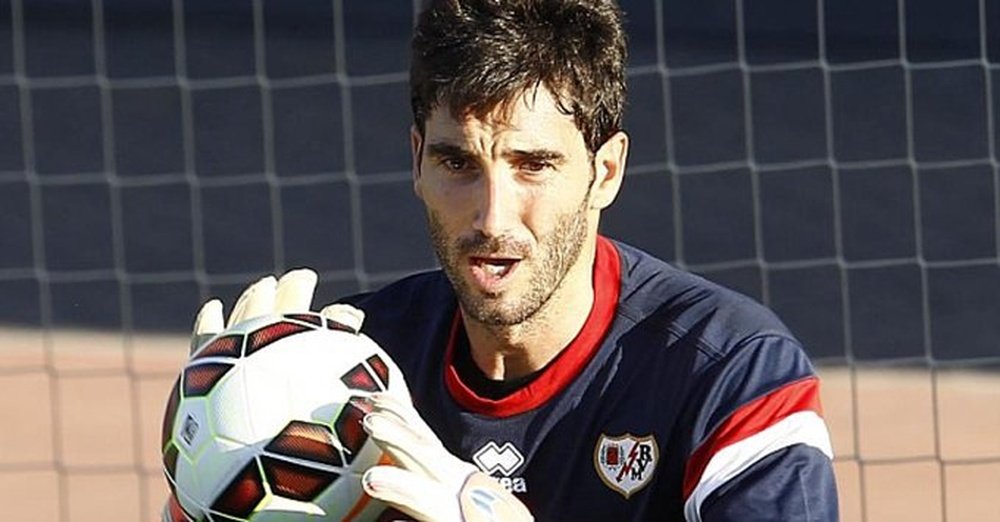 Cobeño, durante un entrenamiento con el Rayo Vallecano. Twitter