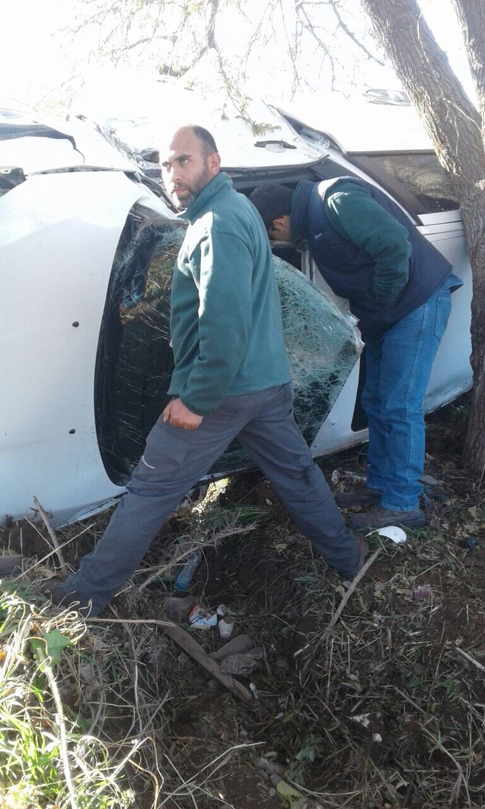 El vehículo de Cobos volcó cuando se dirigía a un entrenamiento. Twitter/FedeAcosta