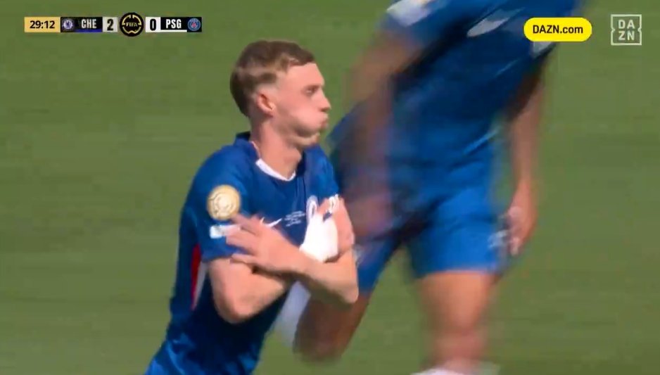 Cole Palmer adelantó al Chelsea en la final del Mundial. EFE