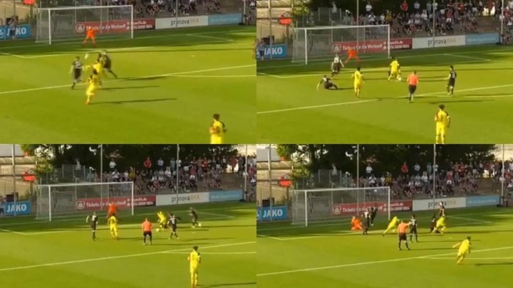 Il gol incredibile di Moukoko del Dortmund, il 'Messi africano'
