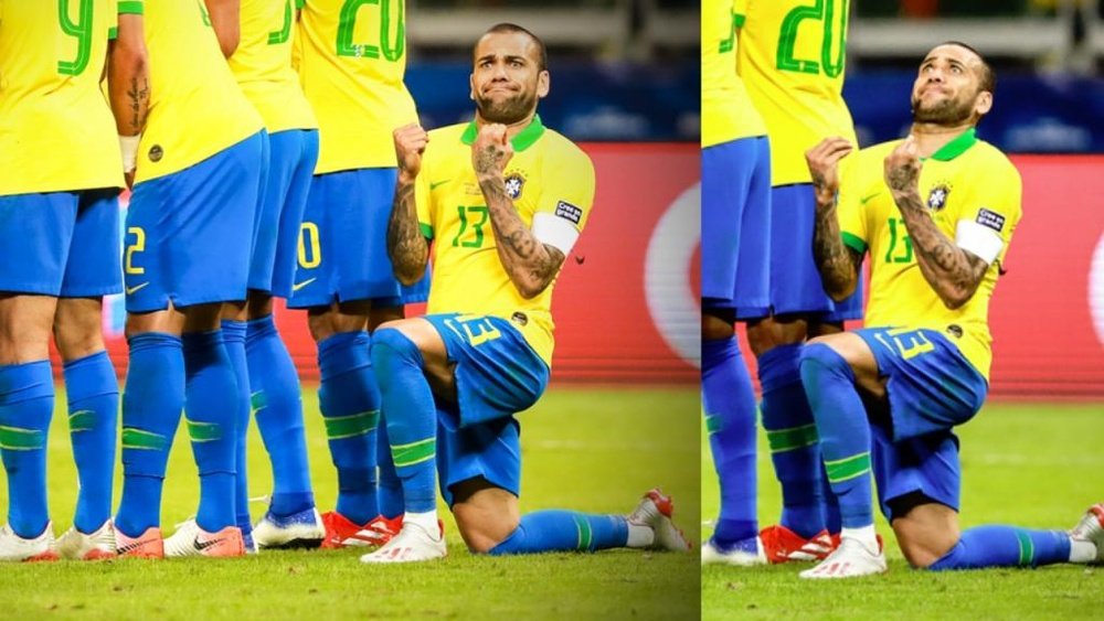 Alves se puso a rezar en una falta de Messi. Collage/DAZN
