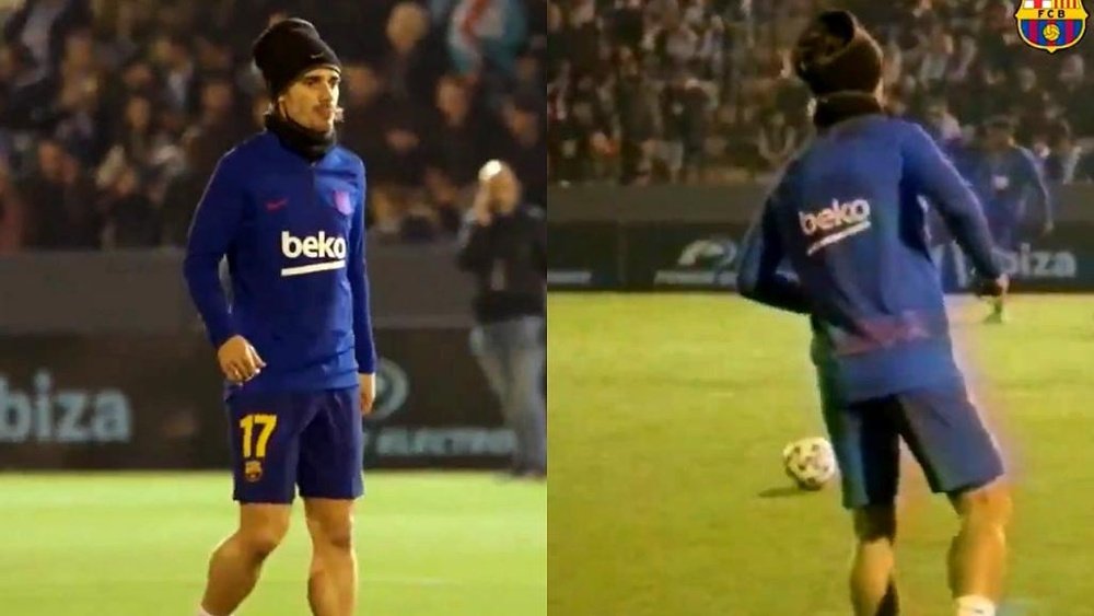 Descontração de Antoine Griezmann foi flagrada durante aquecimento. Captura/FCBarcelona