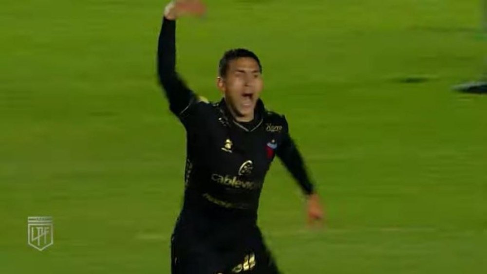 Colón se impuso gracias al gol de Eric Meza. Captura/Youtube/AFA