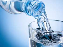 Como te ayuda el agua a adelgazar