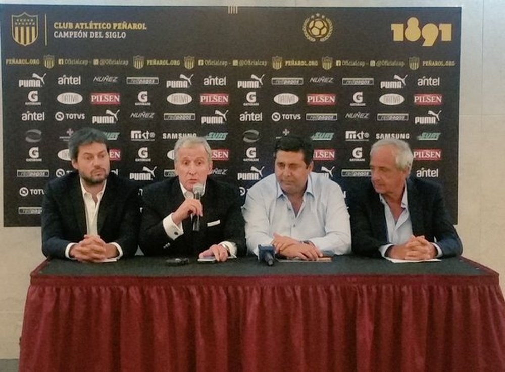 Conferencia de Prensa sobre la creación de la Liga Sudamericana de Clubes de Fútbol. OficialCAP
