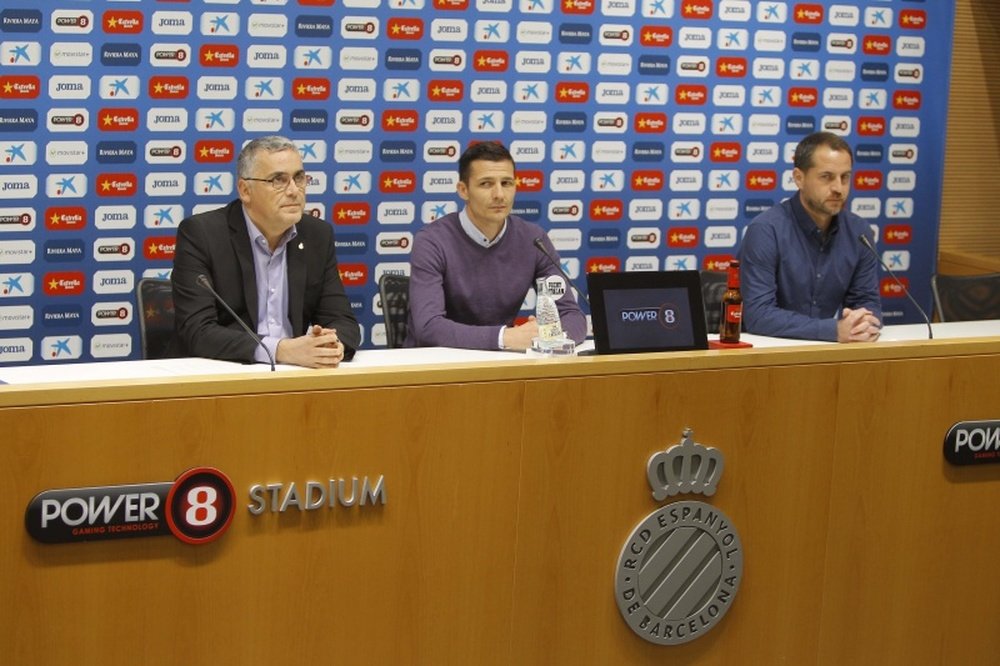 Constantin Galca, durante su presentación como nuevo técnico del Espanyol. RCDEspanyol