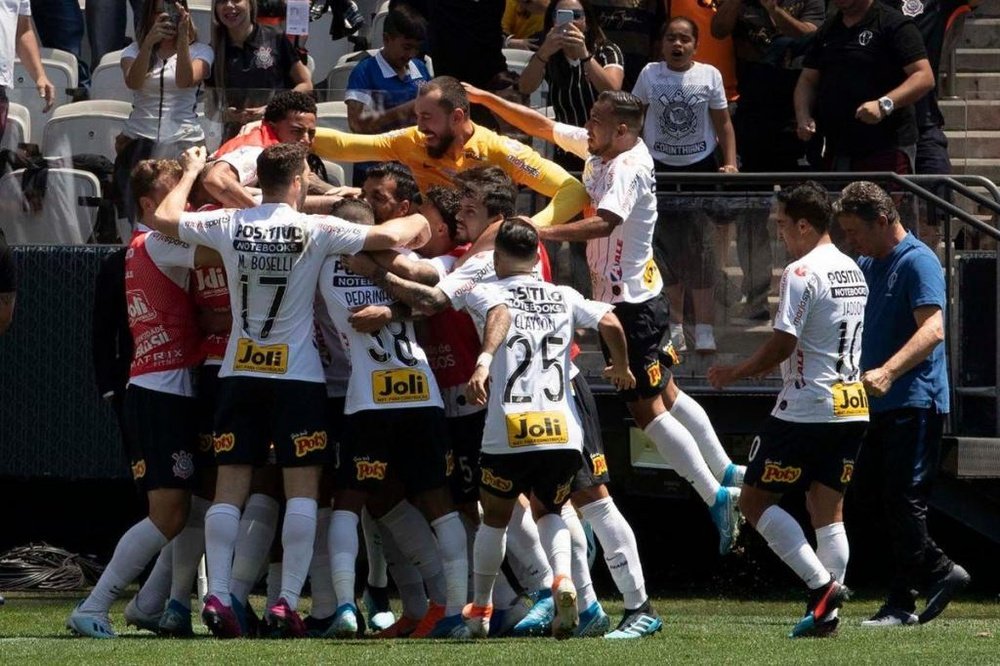 Corinthians enfrenta cinco processos milionários. Twitter.com/Corinthians