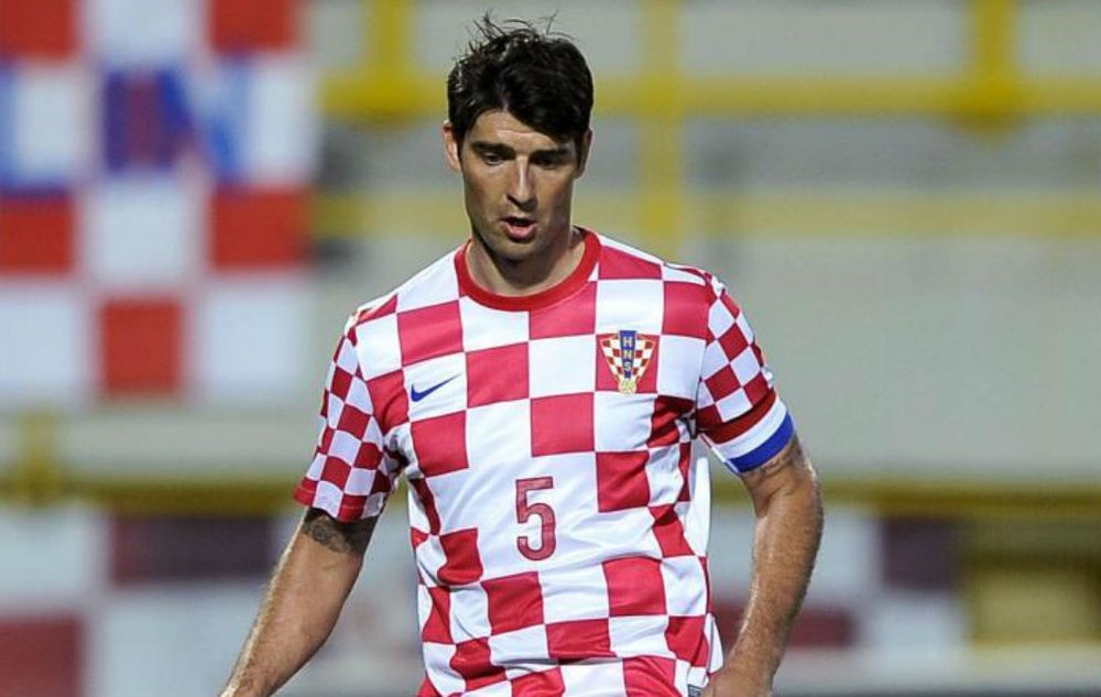 Corluka dio el susto, pero podrá viajar a Francia con Croacia. AFP