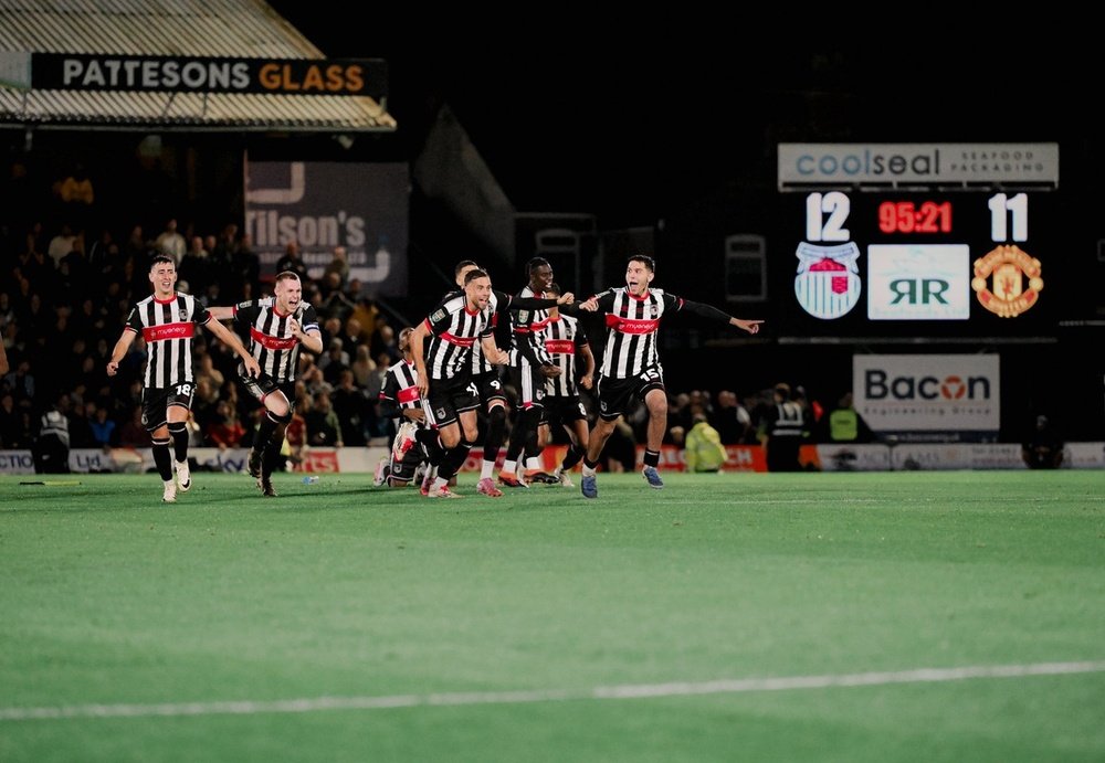 Grimsby Town knocked out United. X/officialgtfc