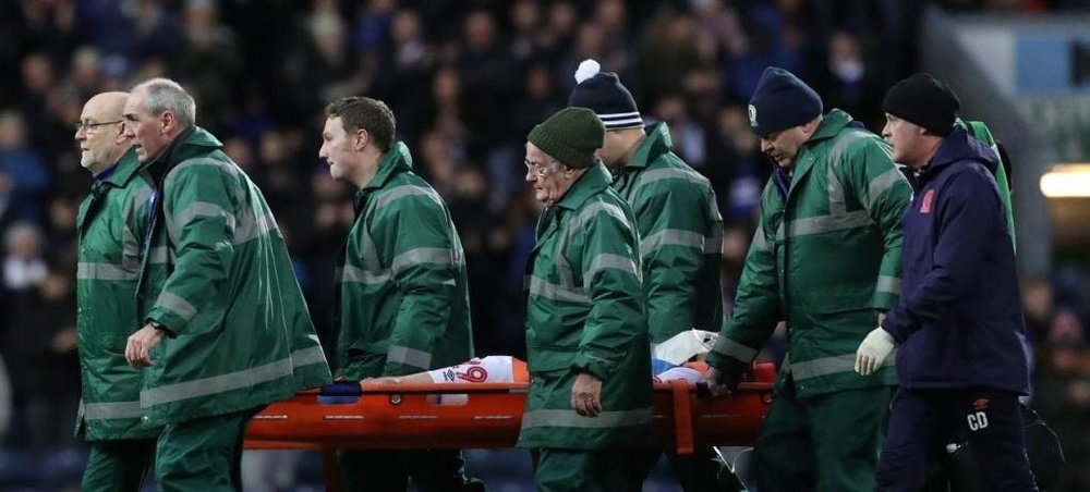 Terrible lesión en Inglaterra: fractura del cráneo y cuenca del ojo rota. Twitter/Rovers