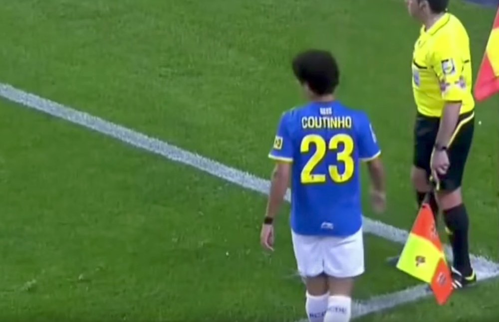 Un joven Coutinho ya conoce el coliseo azulgrana. Youtube