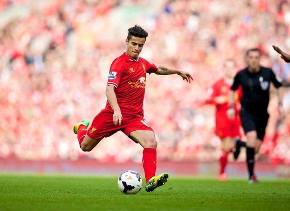 The defender believes his countryman has the potential to become one of footballs greats. EFE