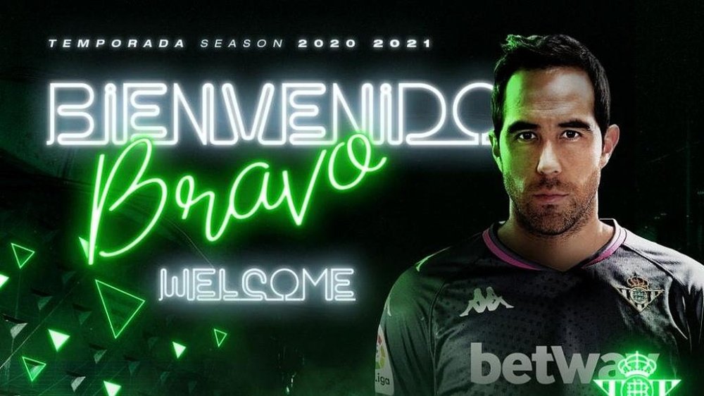 OFFICIEL : Claudio Bravo signe au Betis. RealBetis