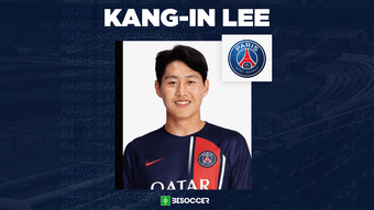 O Paris Saint-Germain anunciou a contratação de Kang-In Lee. O atacante assina com o time do Parque dos Príncipes até 2028.