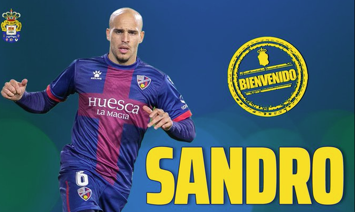 O SD Huesca envia Sandro para o Las Palmas