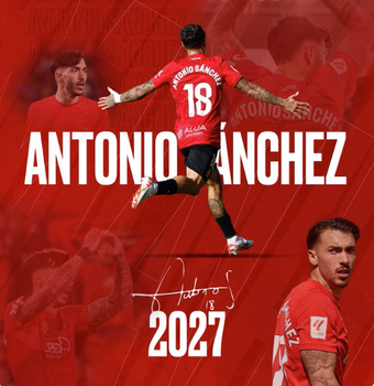 El Real Mallorca hizo oficial este miércoles la renovación de Antonio Sánchez hasta el 30 de junio de 2027. El centrocampista firma la ampliación de contrato en la víspera de la final de la Copa del Rey ante el Athletic Club en La Cartuja.
