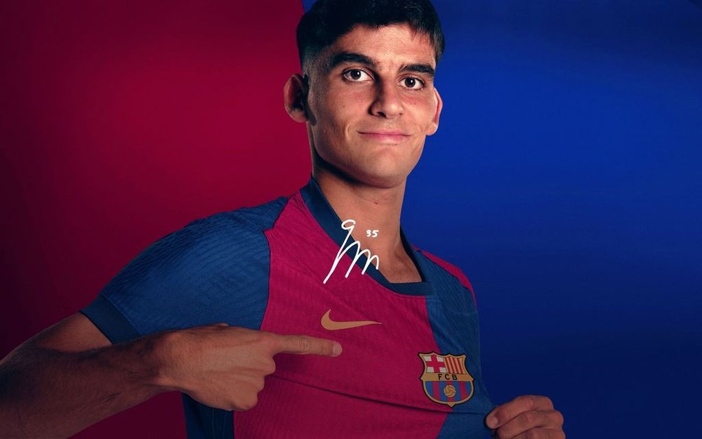 Barcelona make Gerard Martín's renewal official. FCBarcelona
