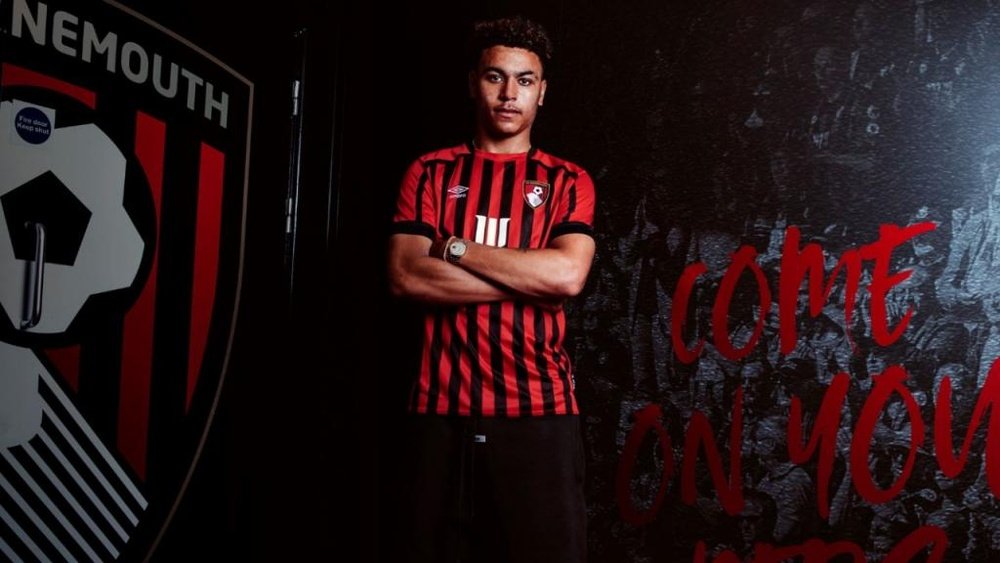 Morgan Rogers jugará cedido una temporada en el AFC Bournemouth. Twitter/AFCBournemouth