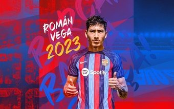 O Barcelona confirmou através de comunicado oficial, a contratação de Román Vega procedente do Argentinos Juniors com opção de compra. É desconhecido o valor da sua clausula, ainda que a imprensa indique que se trava de um valor elevado. O jogador, antes de sair do seu pais natal, renovou com o seu clube até 2025.