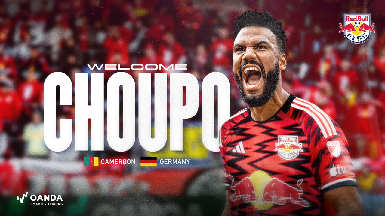Los New York Red Bulls han anunciado a través de sus canales oficiales la contratación de Eric-Maxim Choupo-Moting, que ha firmado con el cuadro estadounidense hasta 2026 con una opción de ampliar hasta 2027. El internacional camerunés abandona el paro tras terminar contrato con el Bayern el pasado verano.