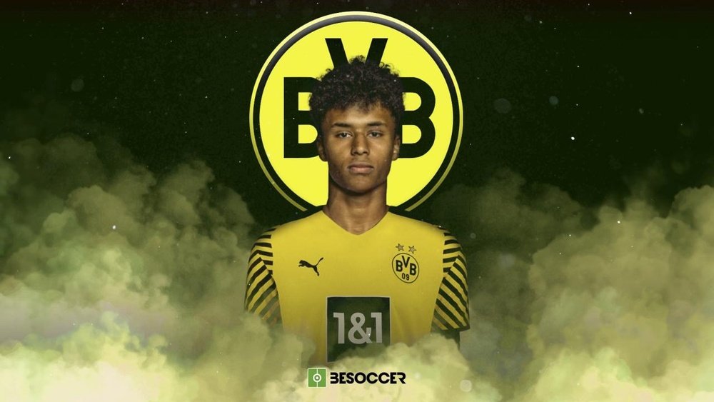 Adeyemi signe au Borussia Dortmund. BorussiaDortmund