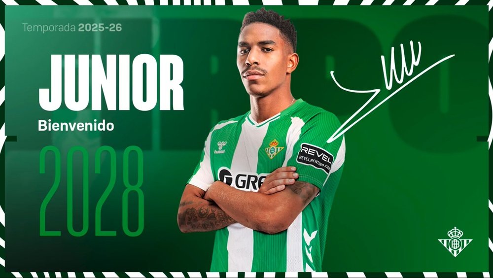 Real Betis announce the return of Junior Firpo. RealBetis