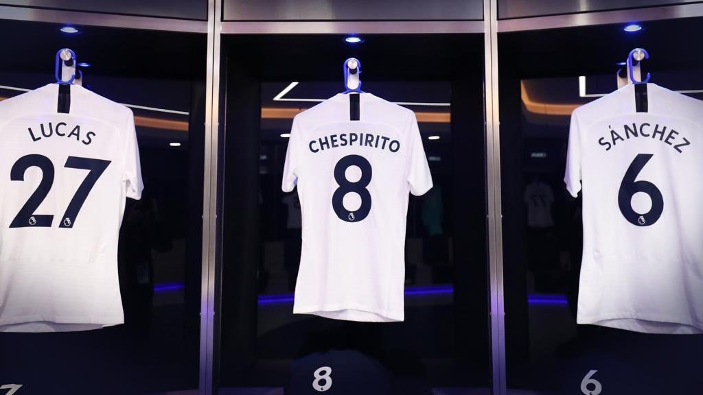 PSG y Tottenham rindieron homenaje a Chespirito