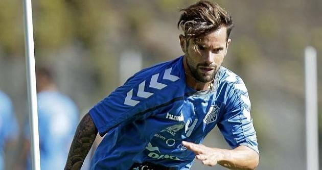 Cristian García, en un entrenamiento con el Tenerife. Twitter