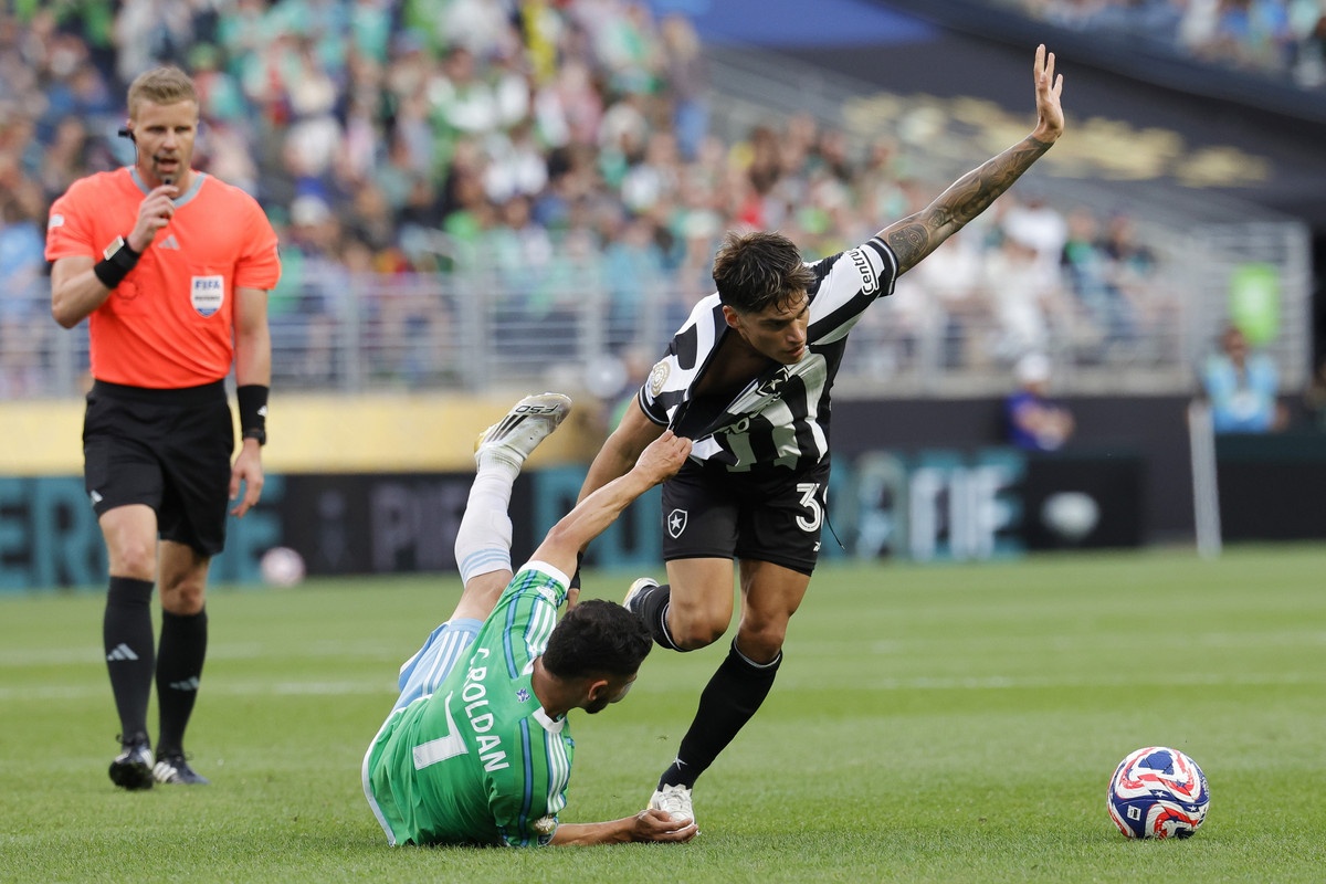 Cristian Roldán Seattle Botafogo