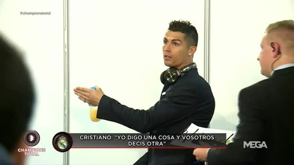 Ronaldo se mostrou chateado com os jornalistas. Mega
